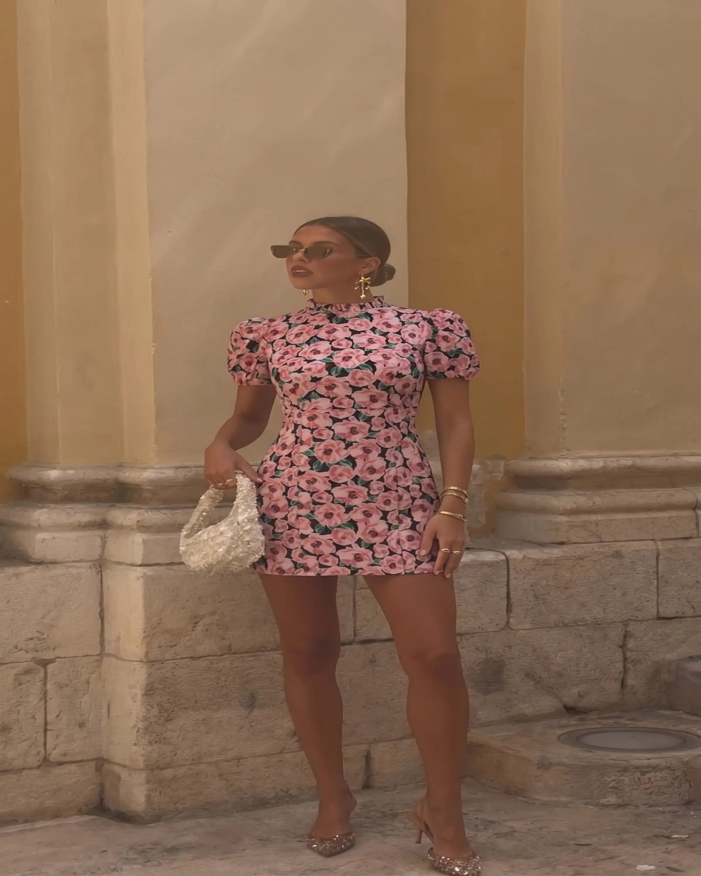 Gül Desenli Mini Günlük Elbise | Romantik Yaz Elbisesi
