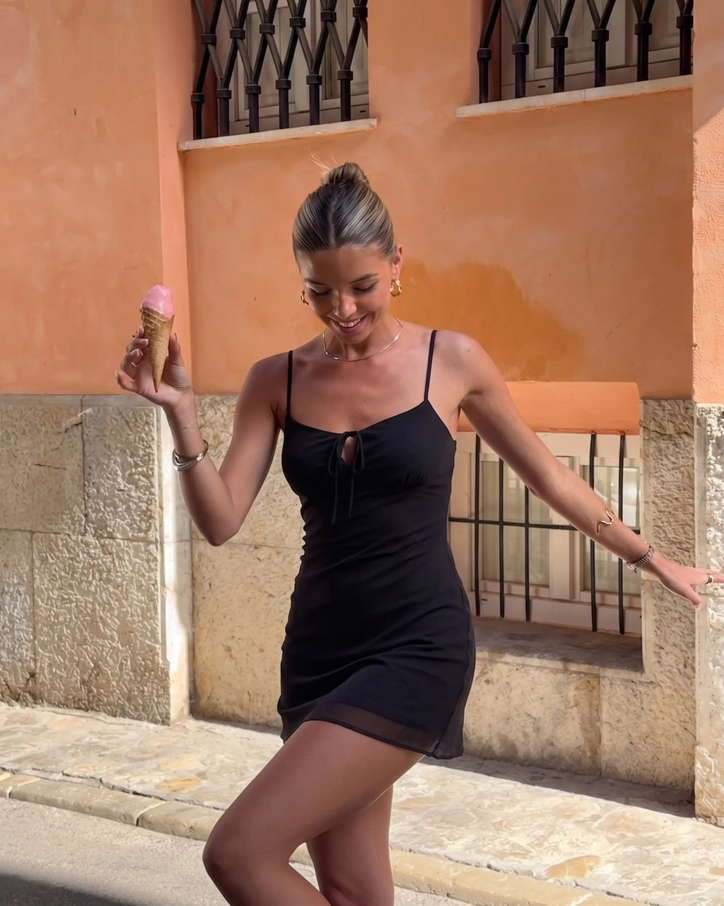Mini Siyah Elbise