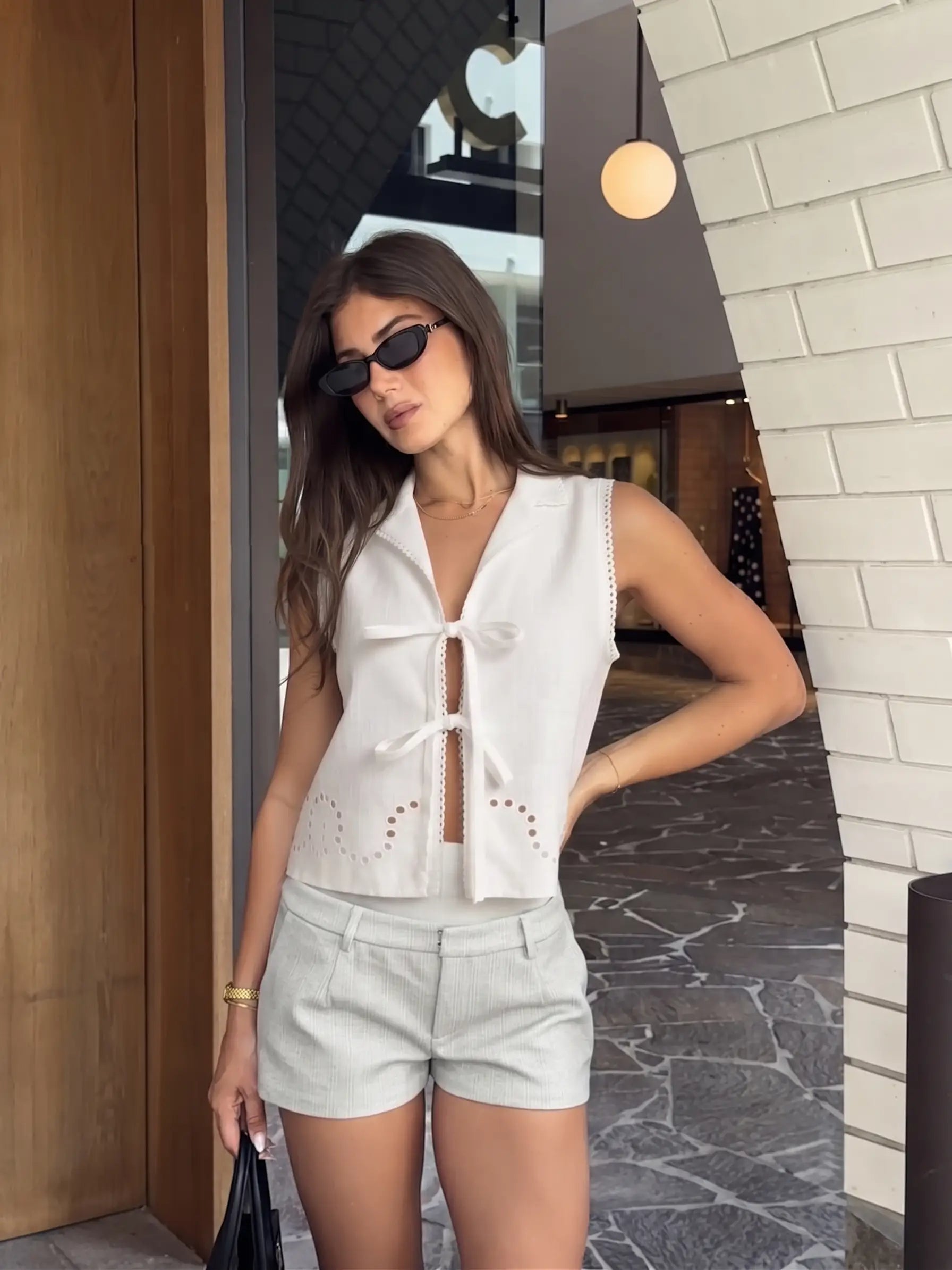 Pamuklu Bağlama Detaylı Bluz