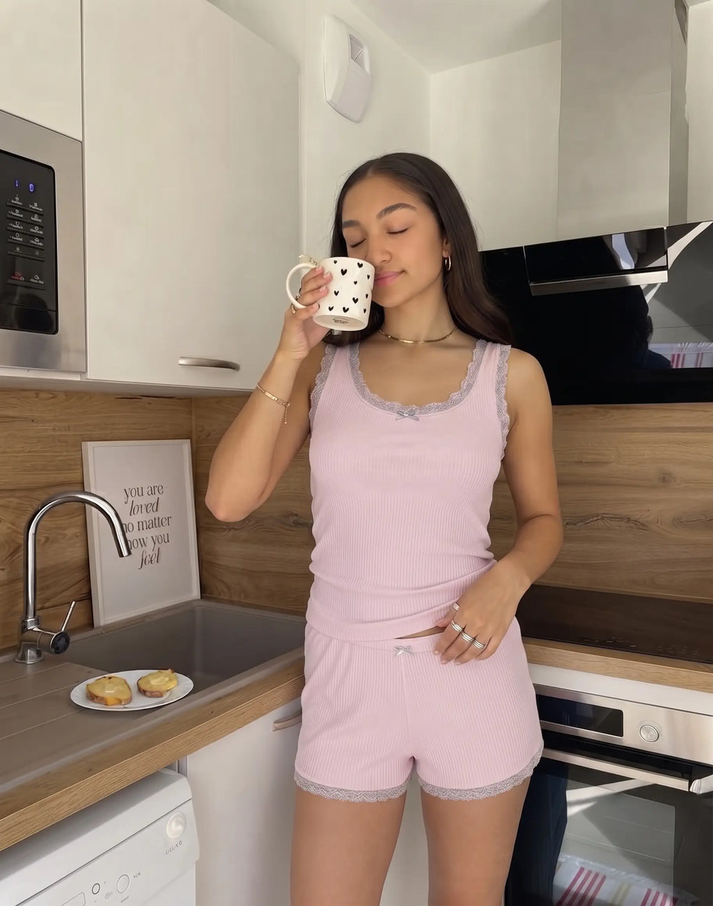 Pembe Gül Detaylı Pamuklu Pijama Takımı