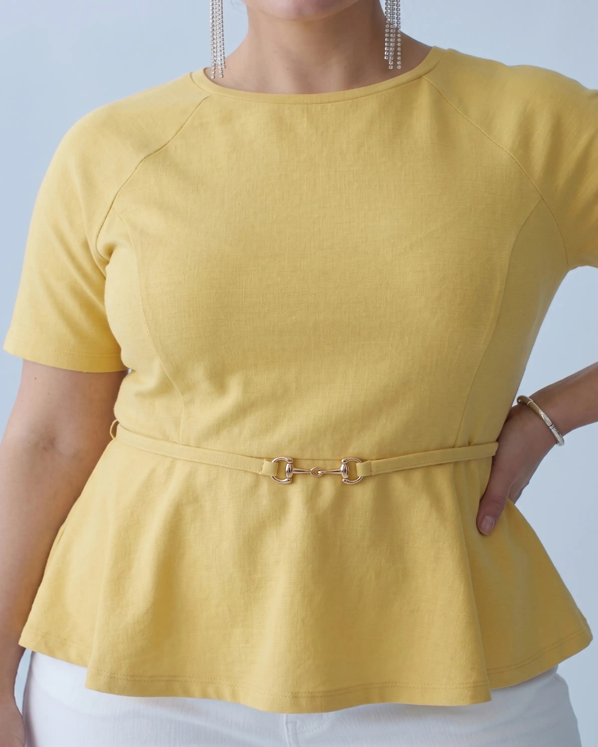 Sarı Peplum Reglan Kol Kısa Kollu Aksesuar Detaylı Bluz
